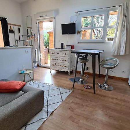 オルヴォーCharmant Logement Avec Parkingアパートメント エクステリア 写真
