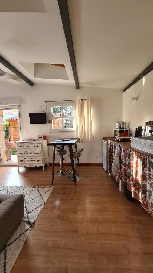 オルヴォーCharmant Logement Avec Parkingアパートメント エクステリア 写真