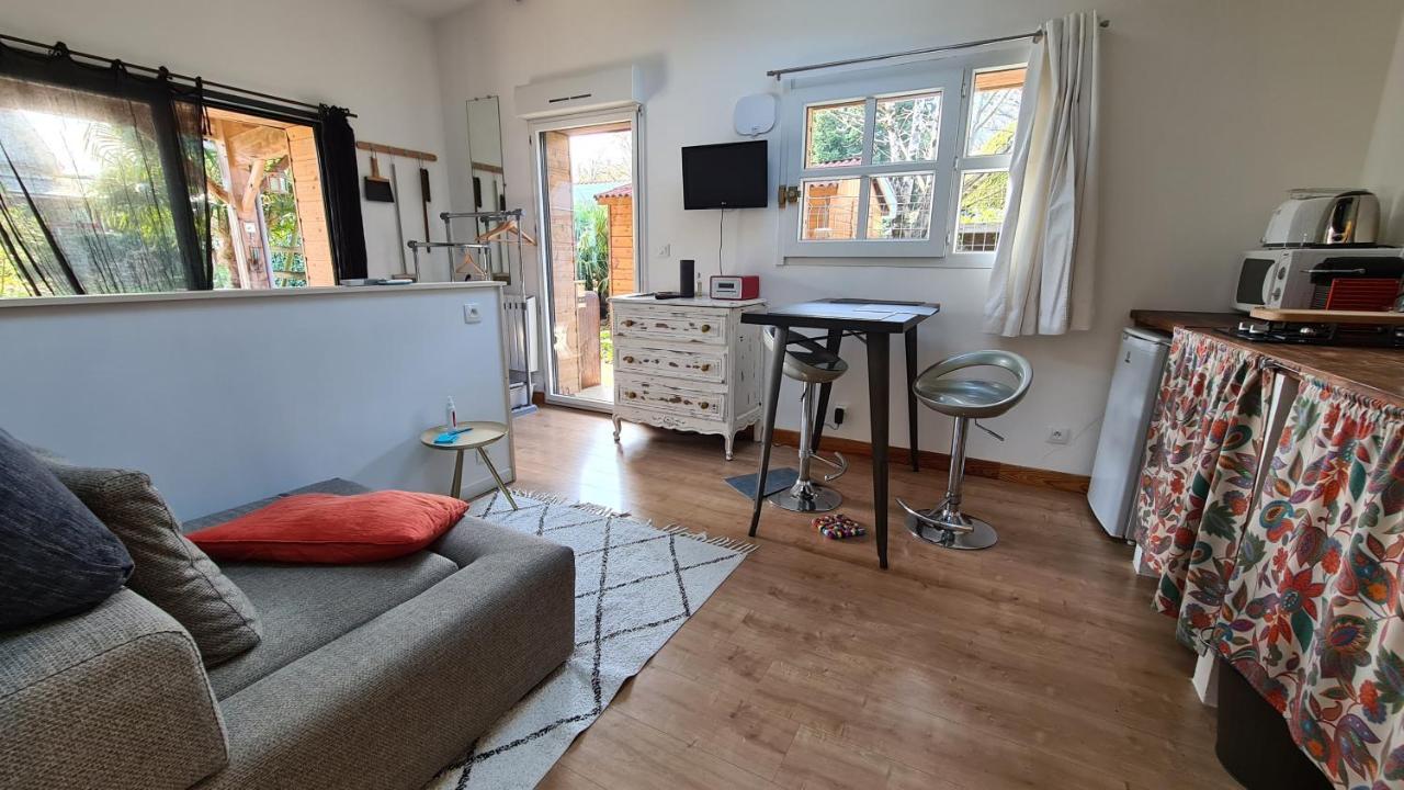 オルヴォーCharmant Logement Avec Parkingアパートメント エクステリア 写真